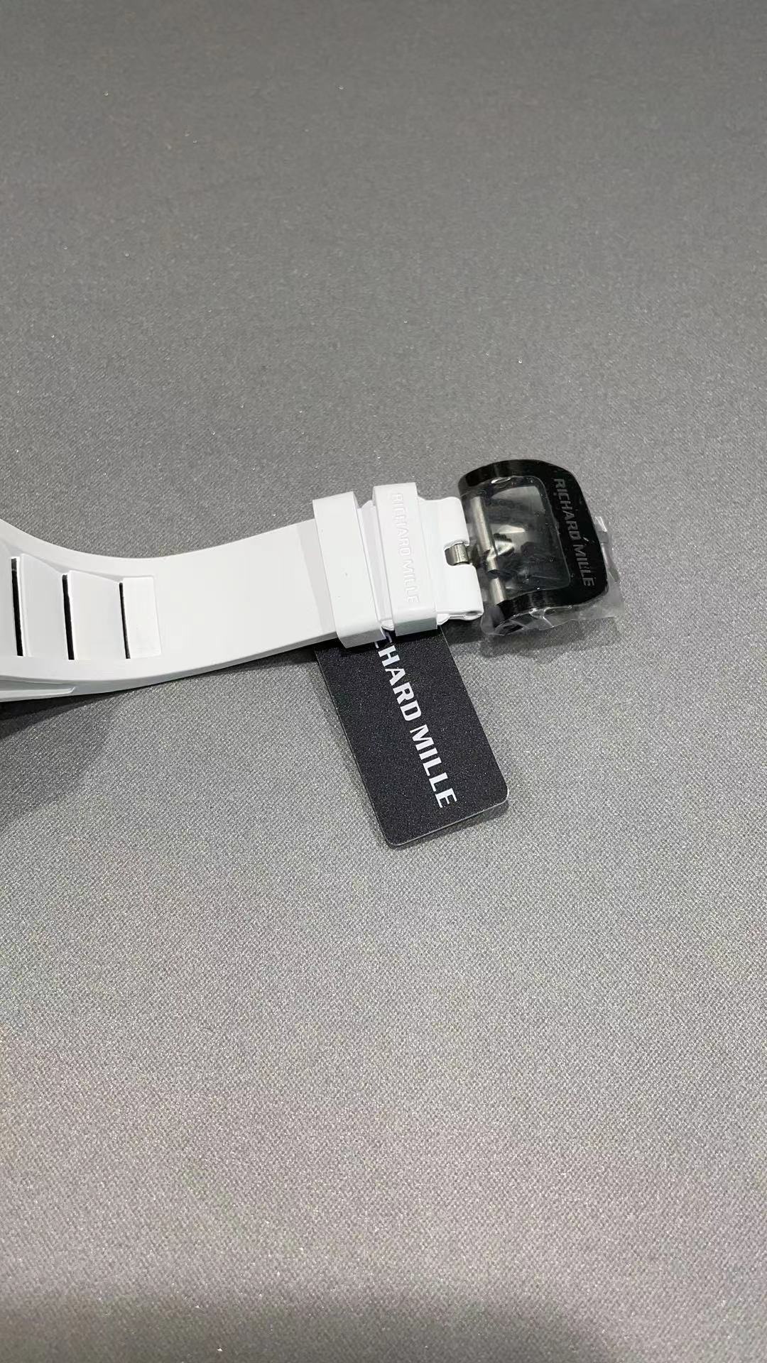 Watch 10