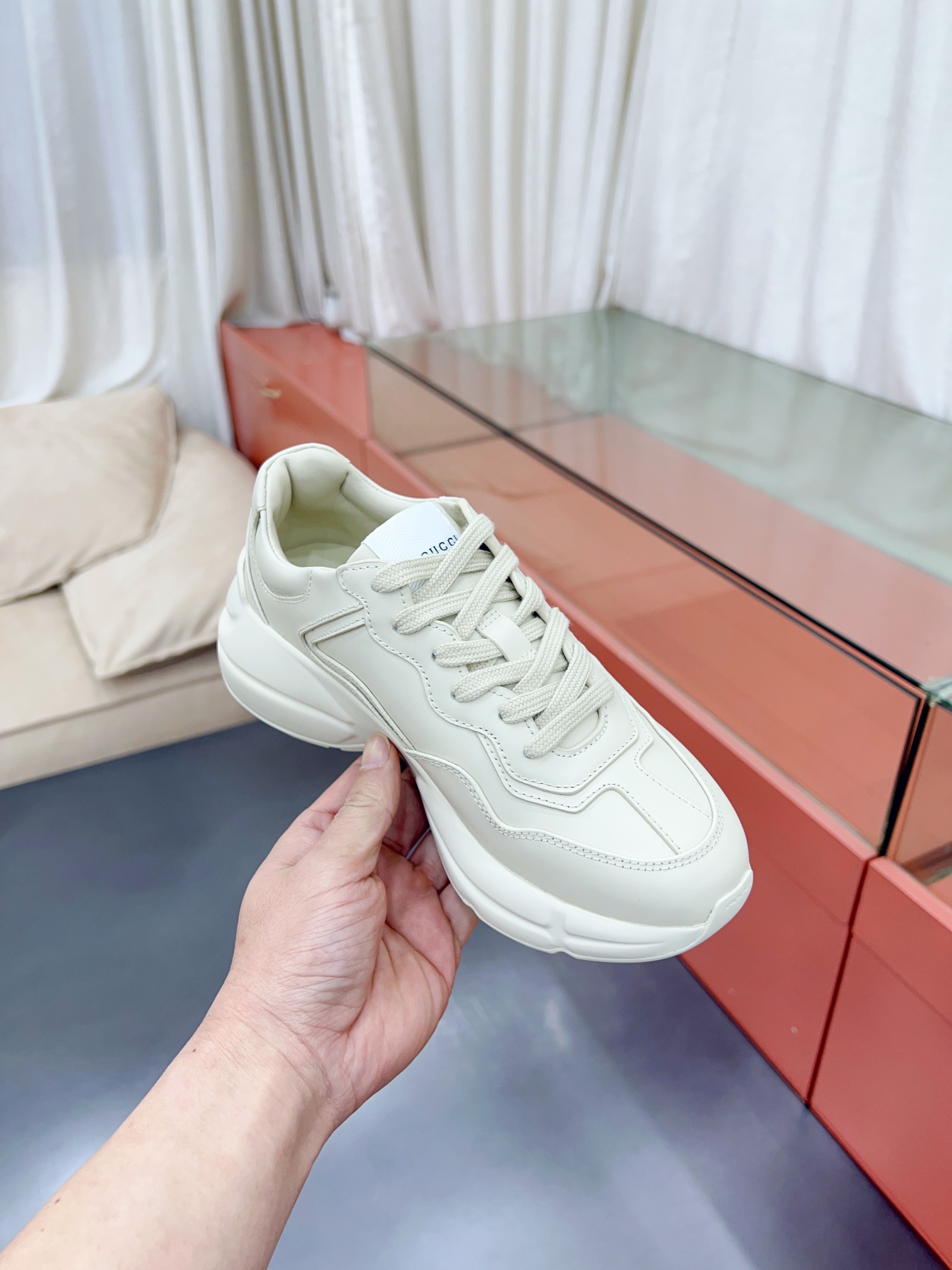 Gucci Sneakers-179