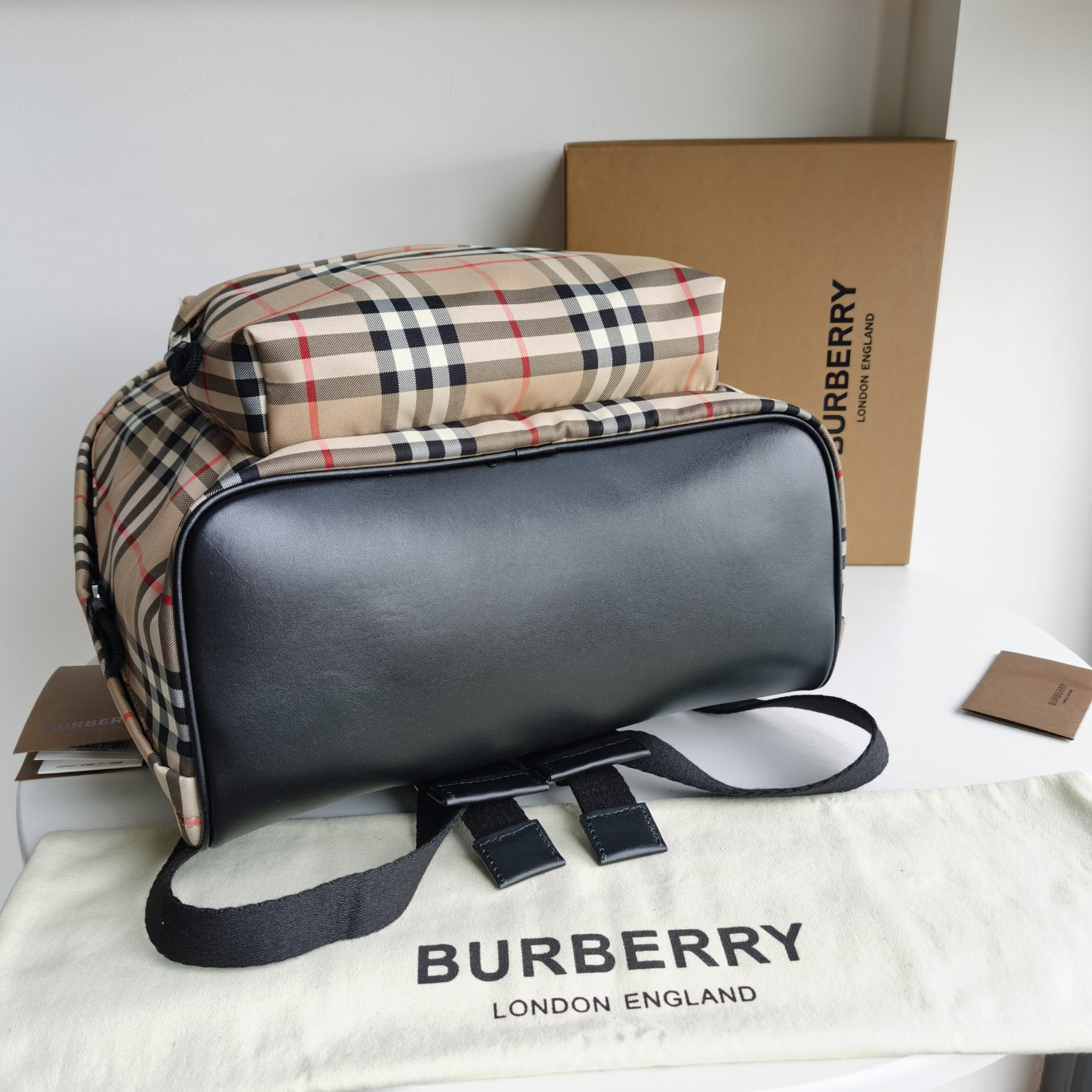 Burberry bag-118
