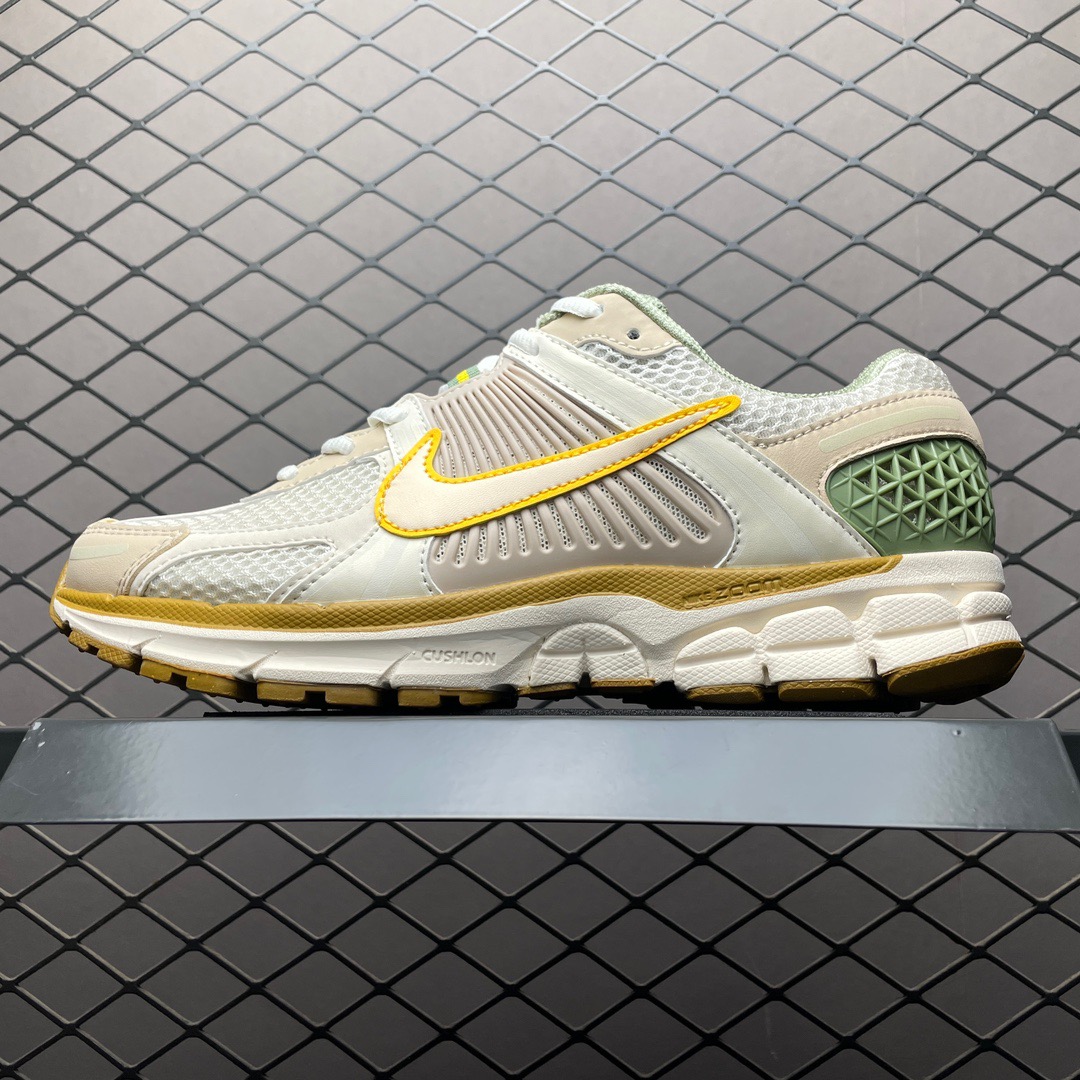 Nike Sneakers-124