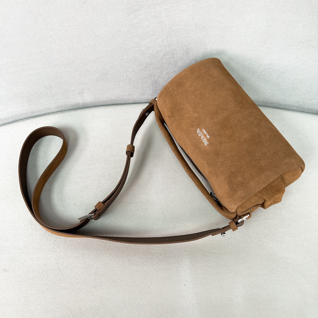 Prada bag-185