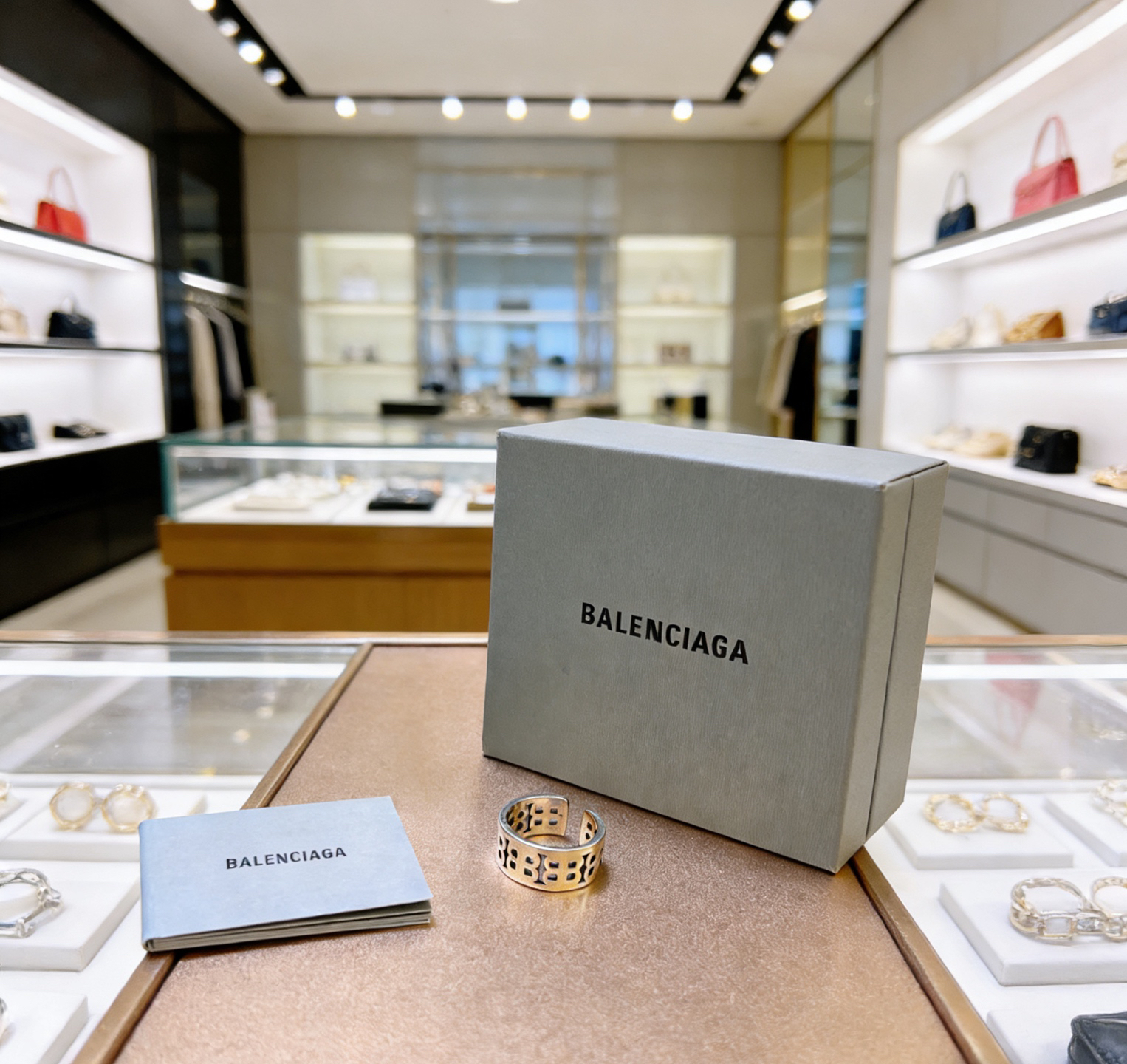 Balenciaga ring-38