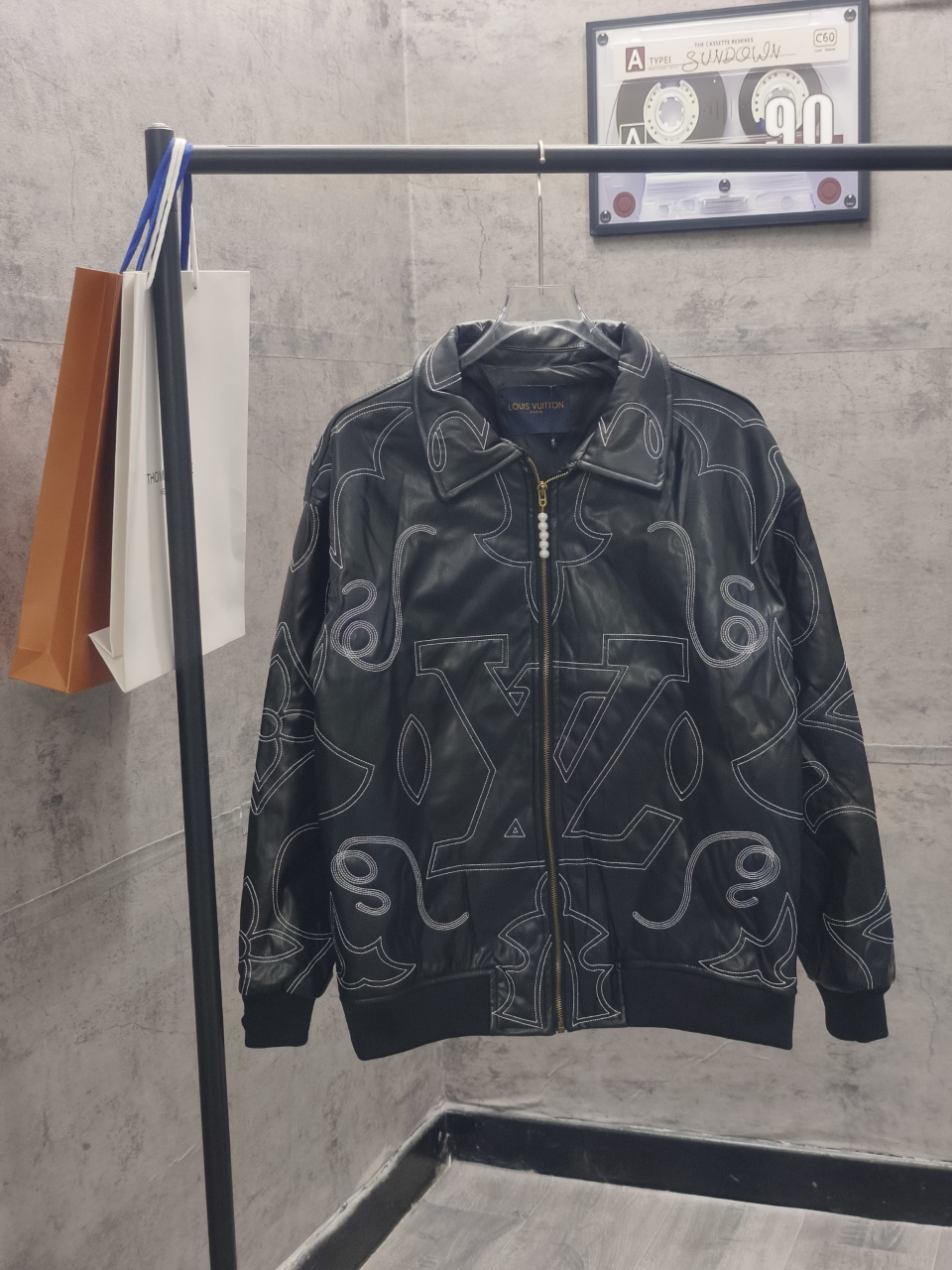 LV Clothing-292