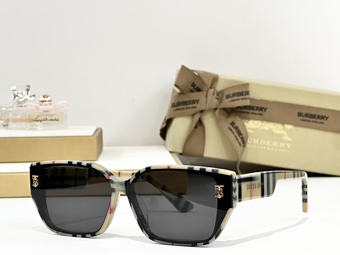Burberry glasses-47