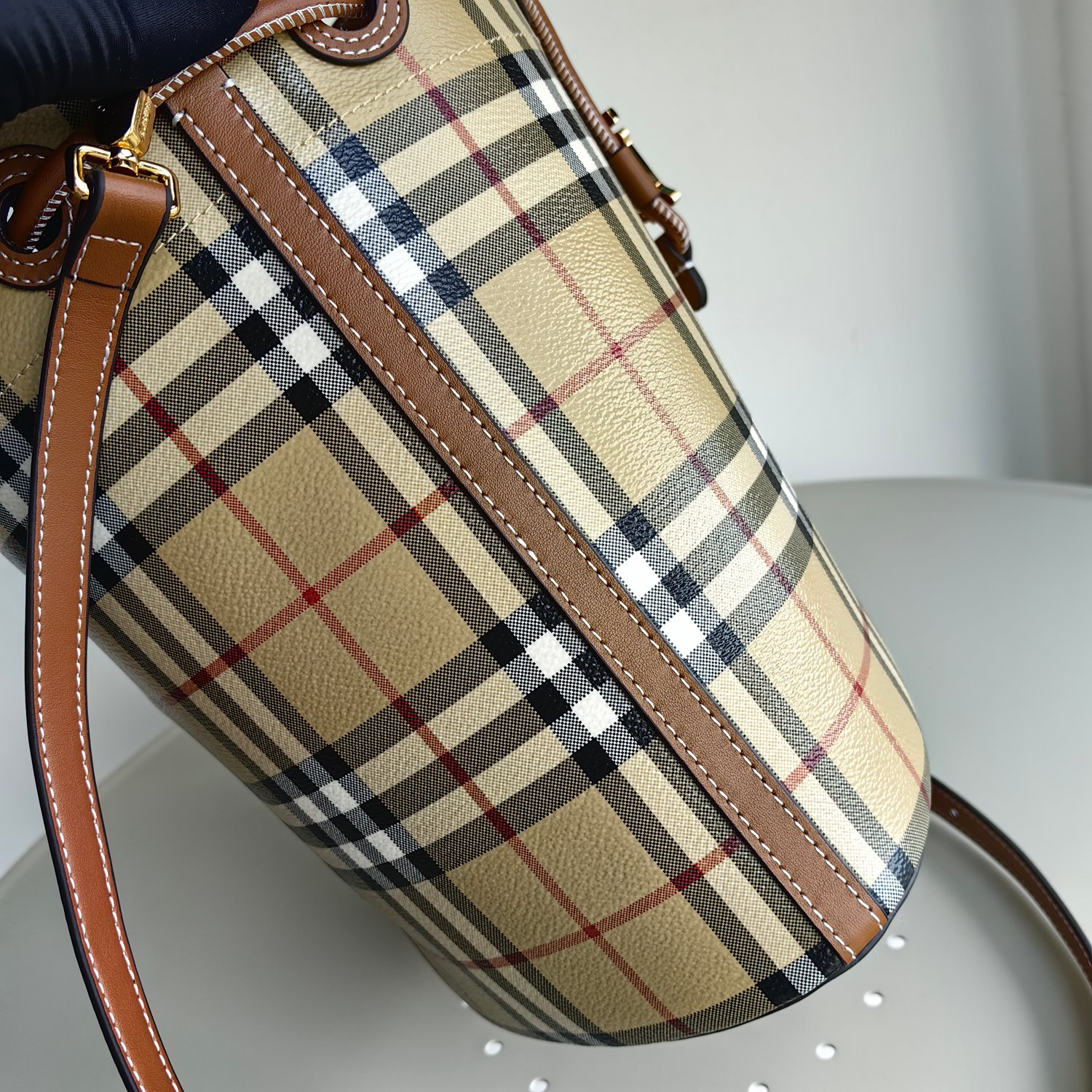 Burberry bag-114