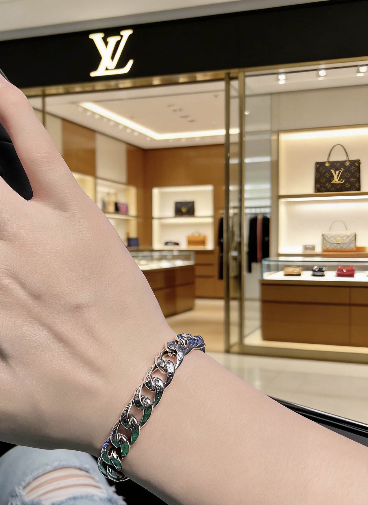 LV Bracelet-48