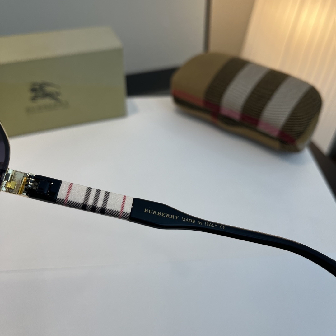 Burberry glasses-8