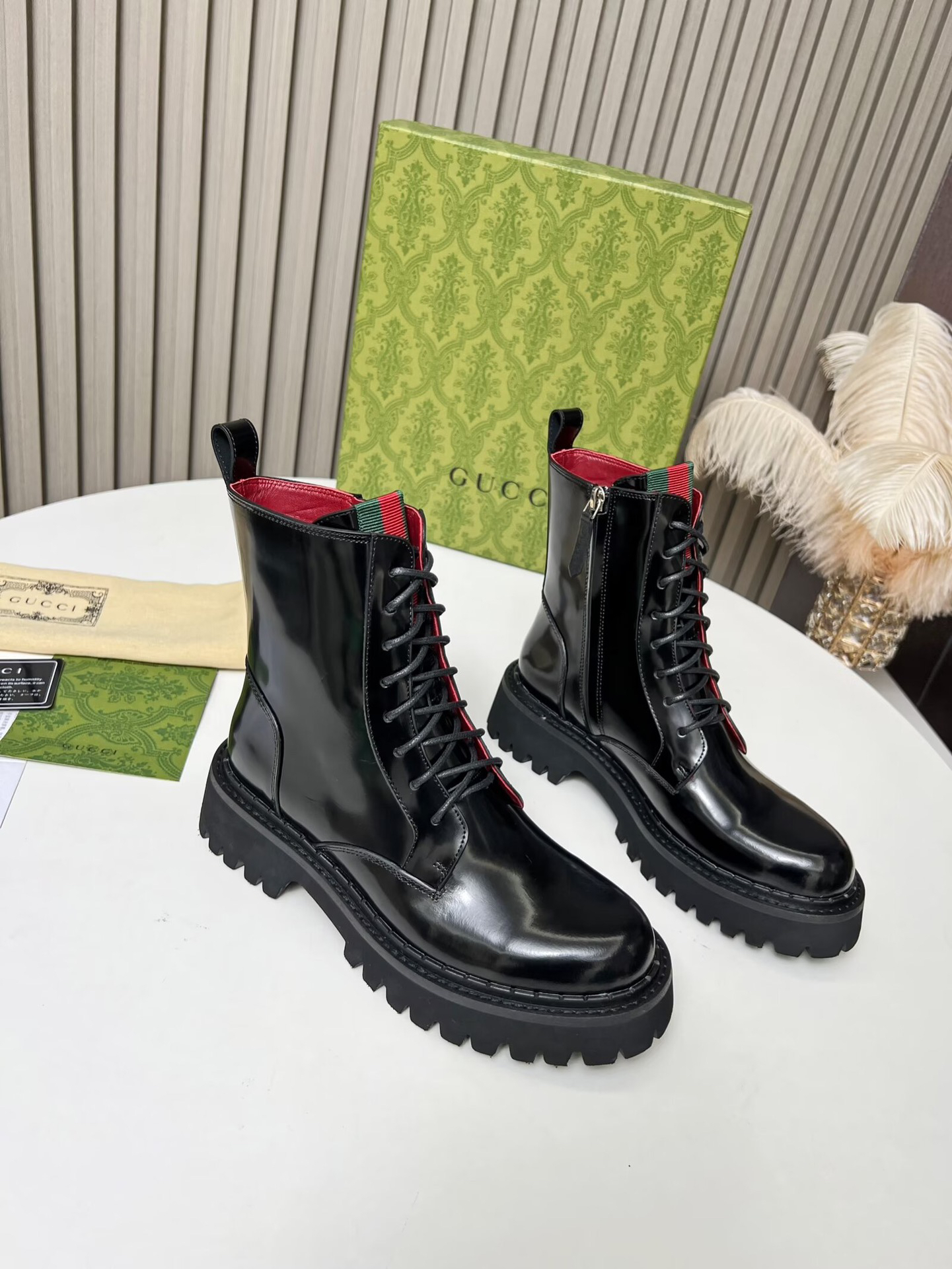 Gucci women's leather shoes-8