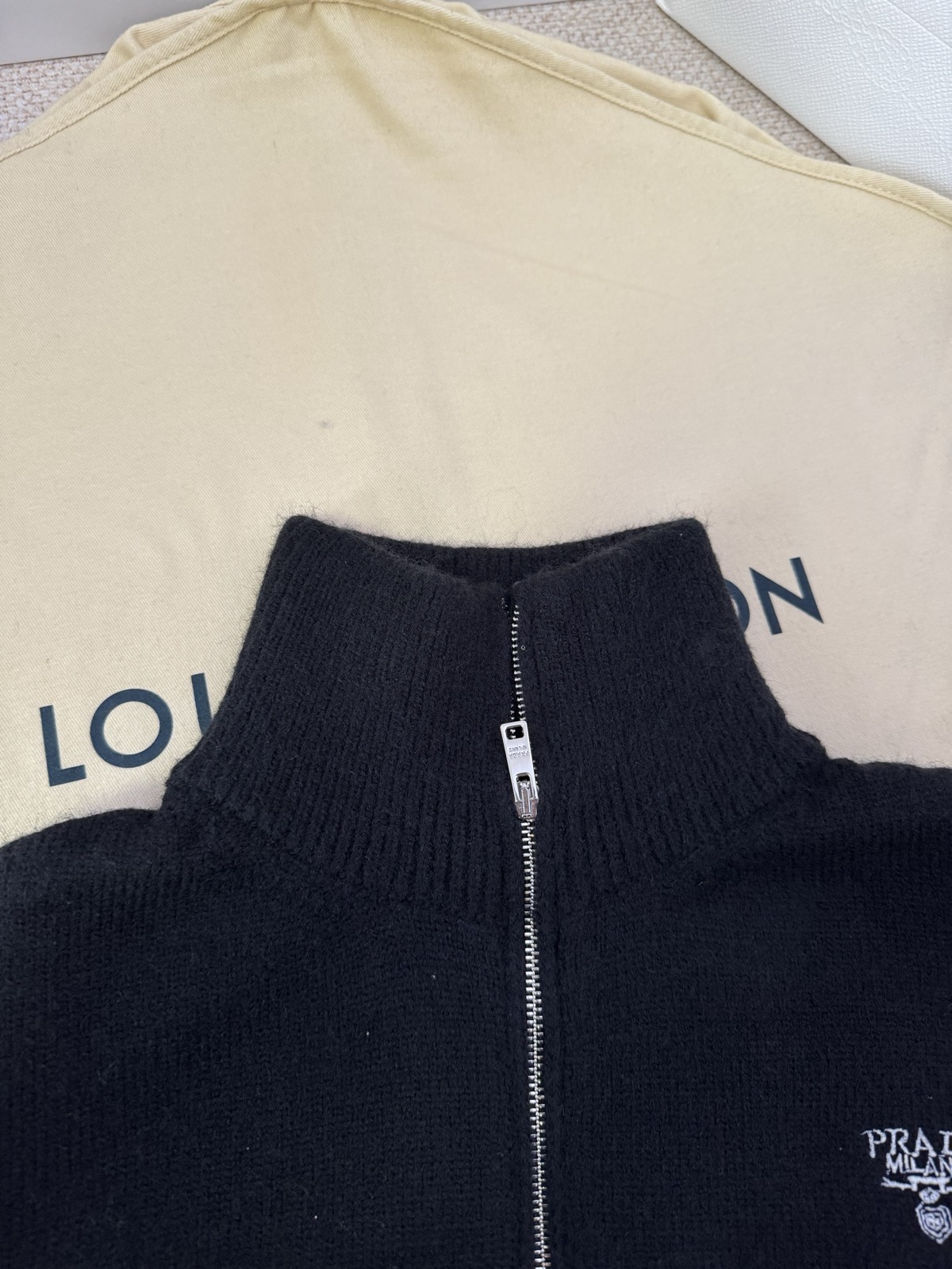 Prada Clothing-359