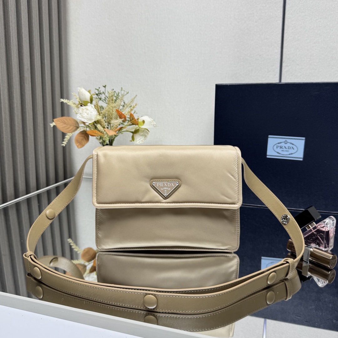 Prada bag-101