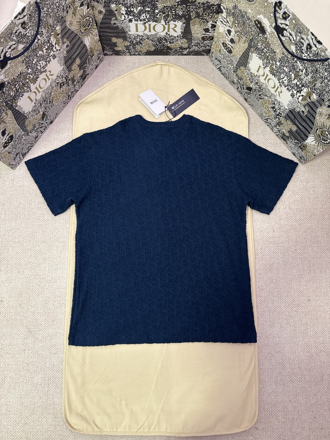Dior clothing-9