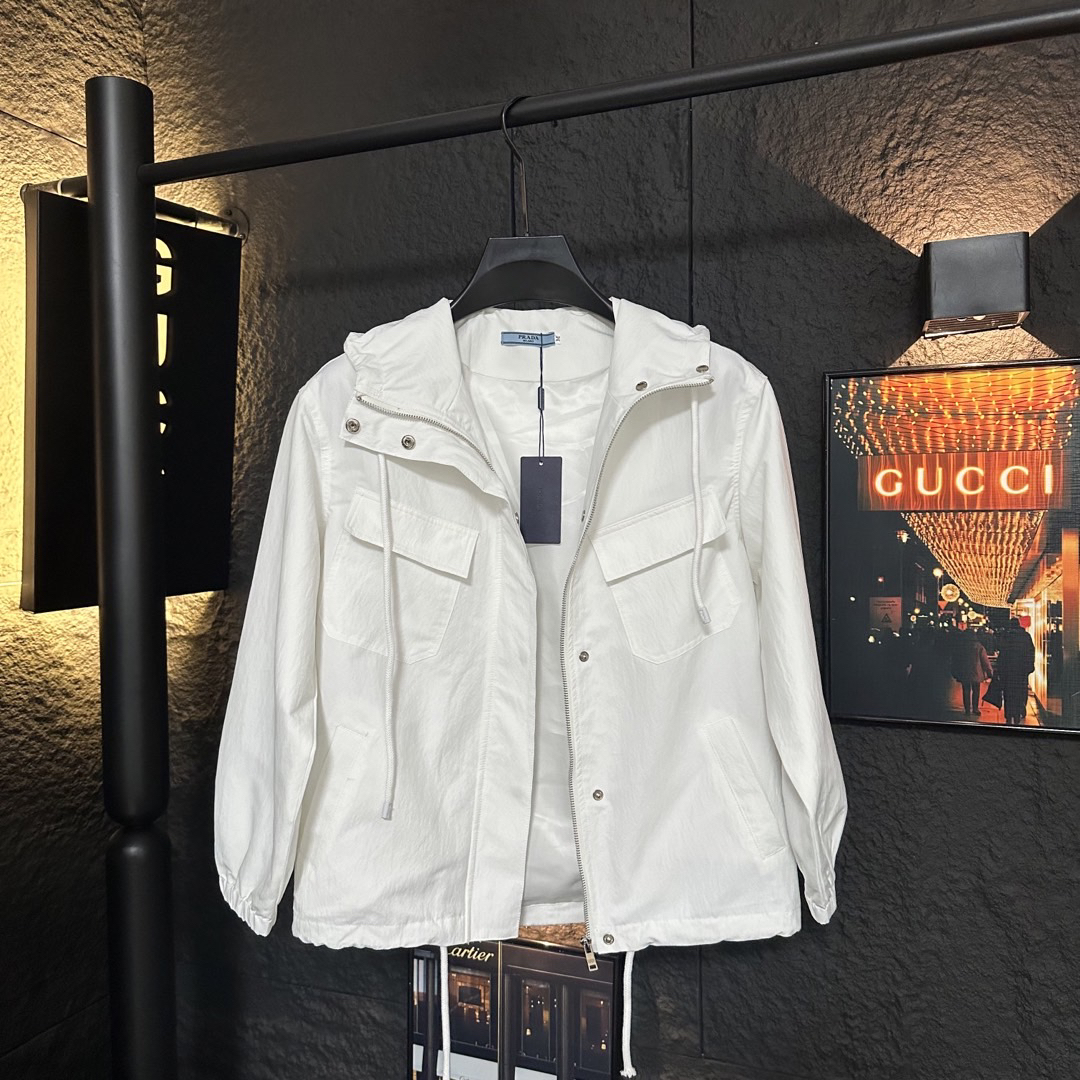 Prada Clothing-258