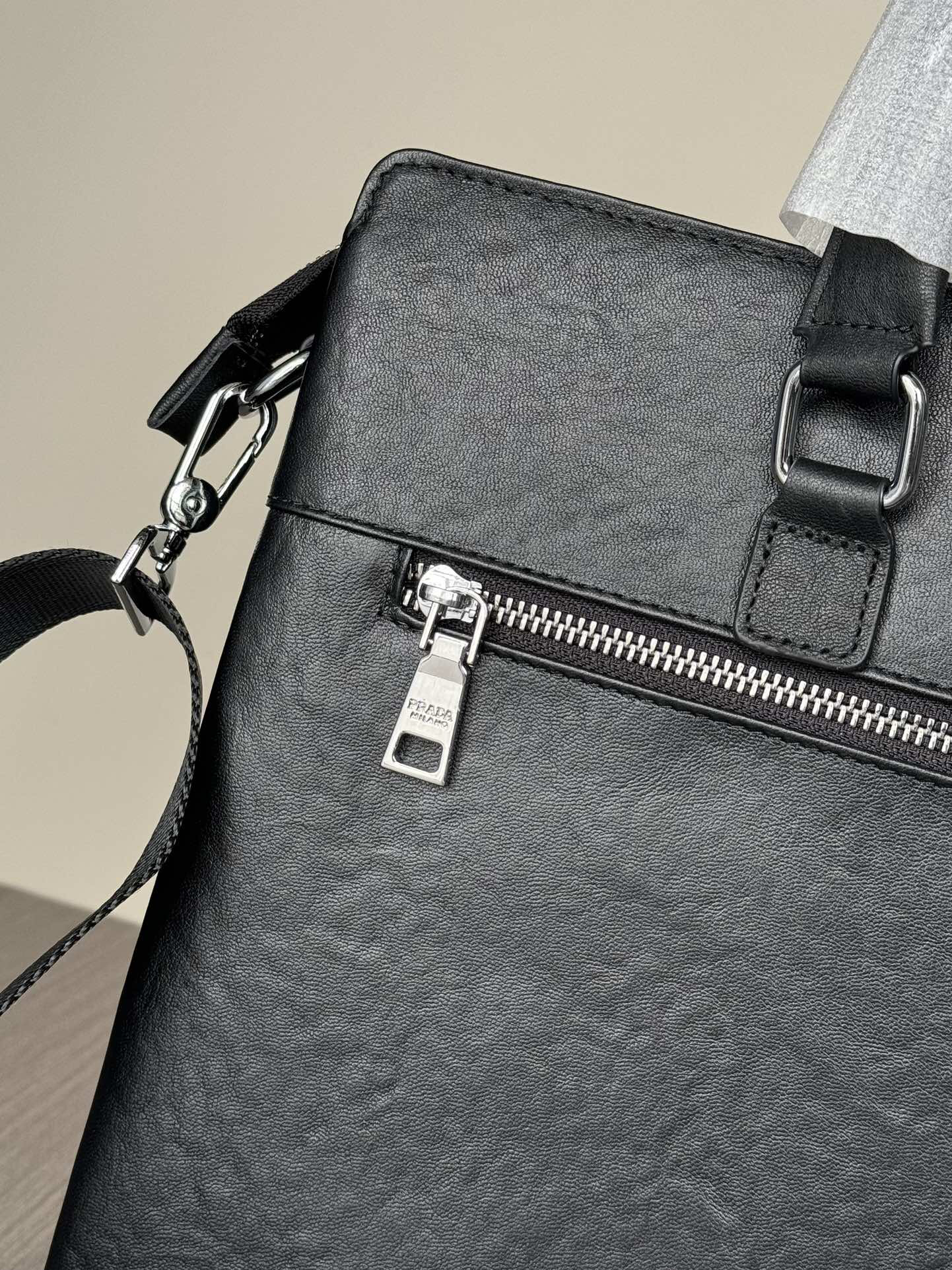 Prada bag-304