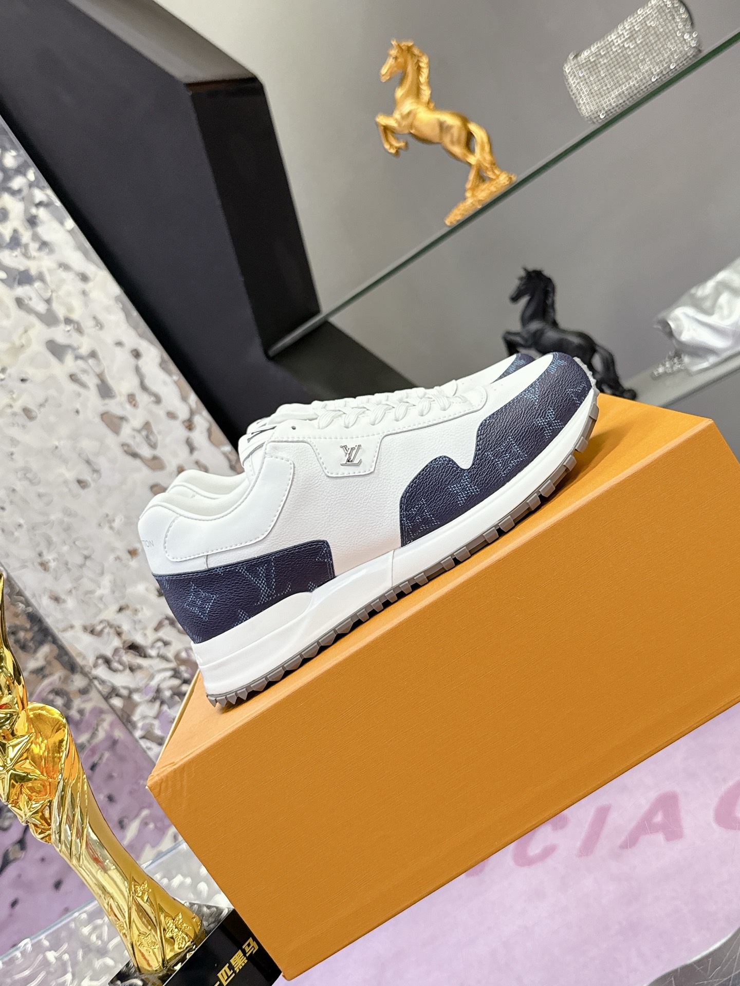 Lv Sneakers-9