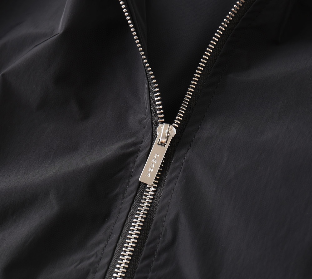 Prada Clothing-398