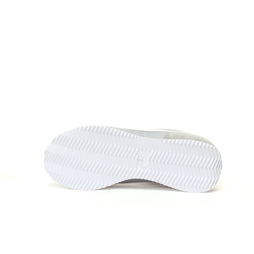 Nike Sneakers-345