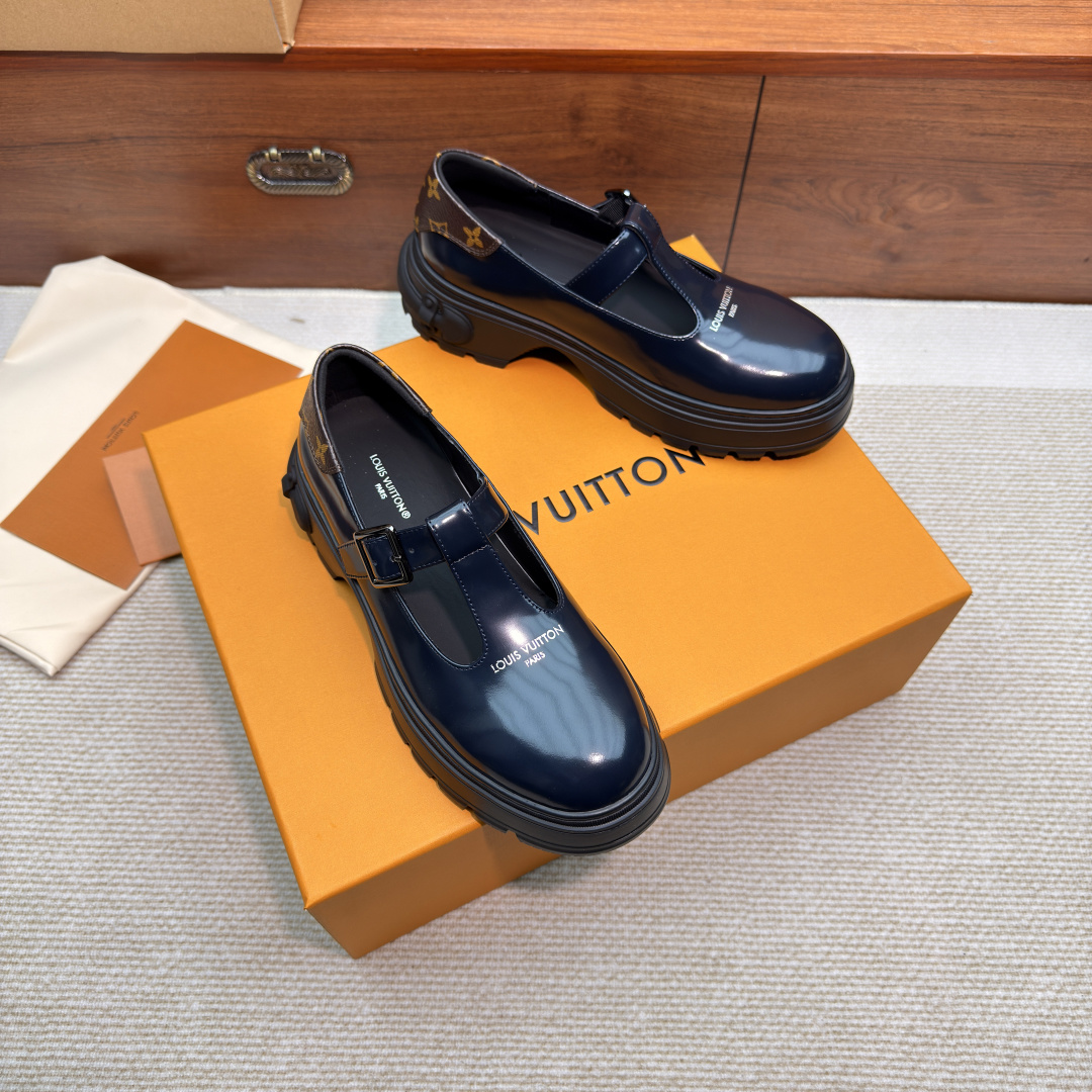LV women's leather shoes-12