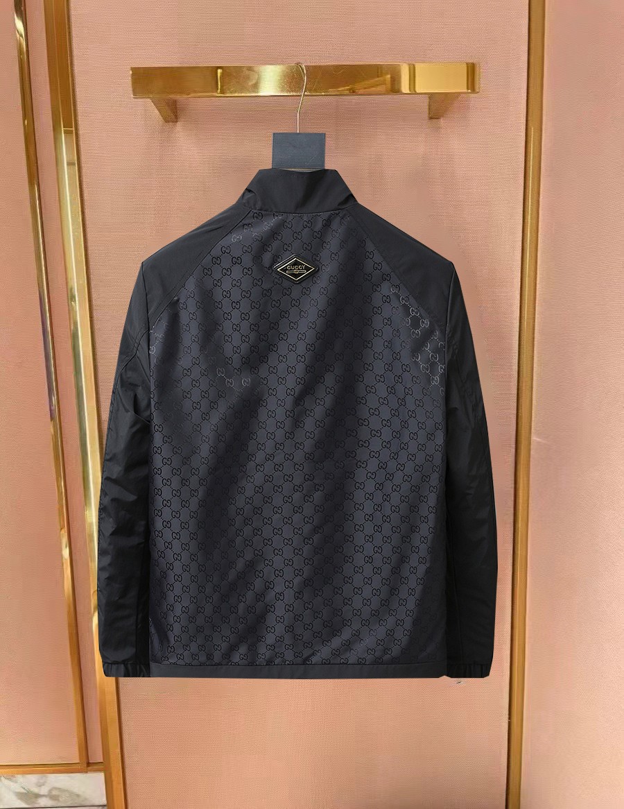 Gucci Clothing-338