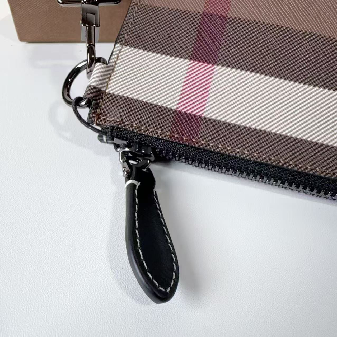 Burberry bag-87
