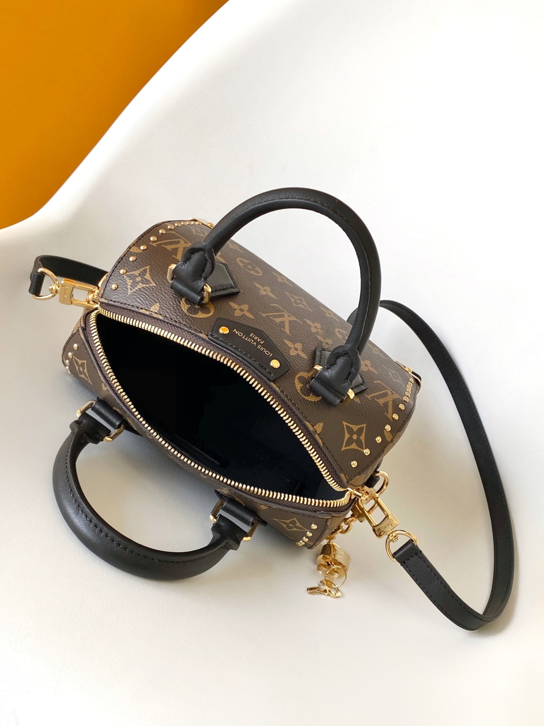 Louis Vuitton bag-25
