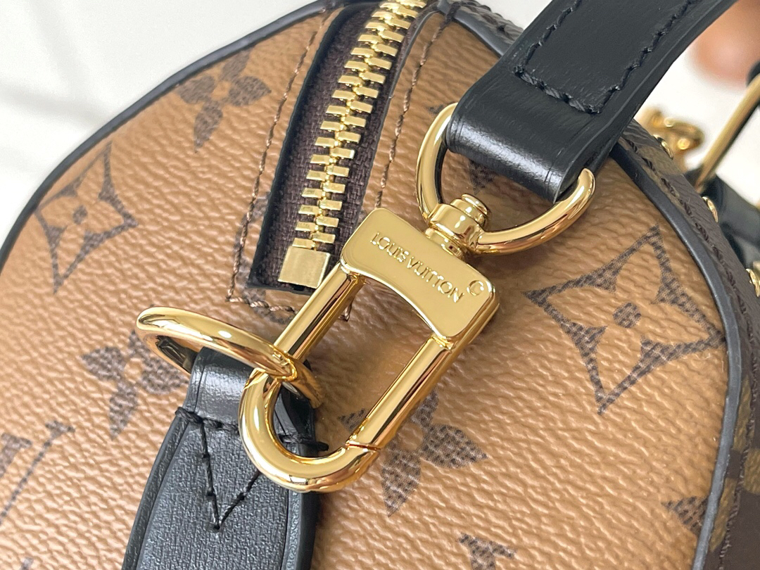 Louis Vuitton bag-82