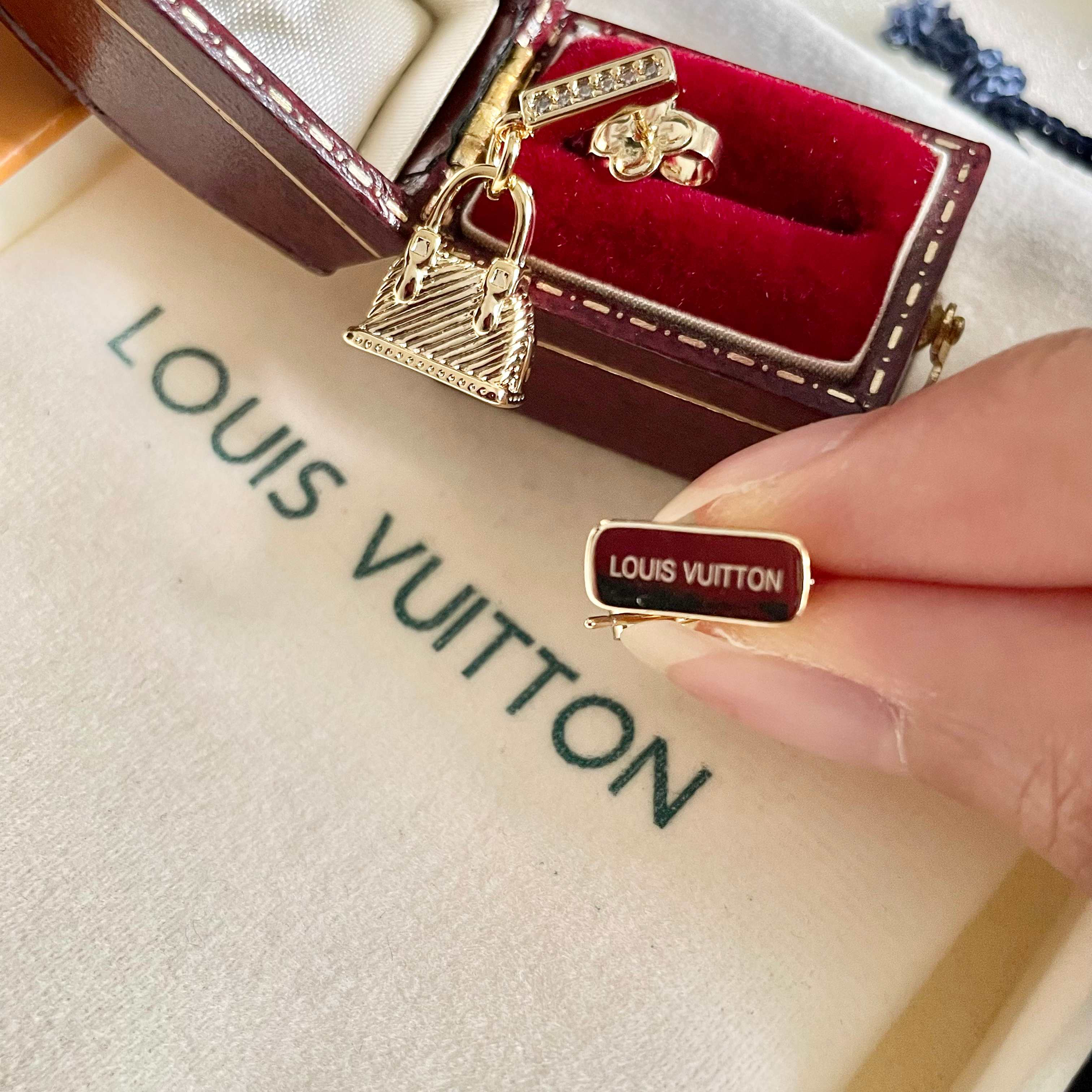 LV earrings-90
