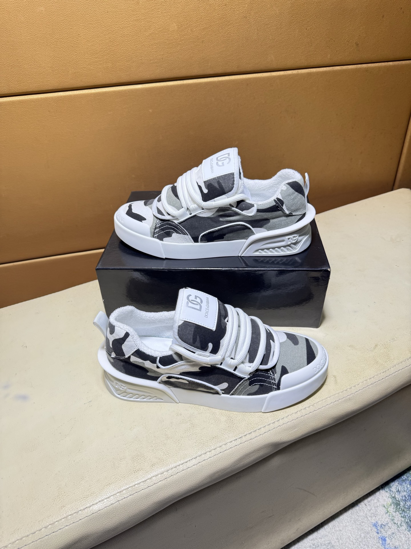 D&G Sneakers-200