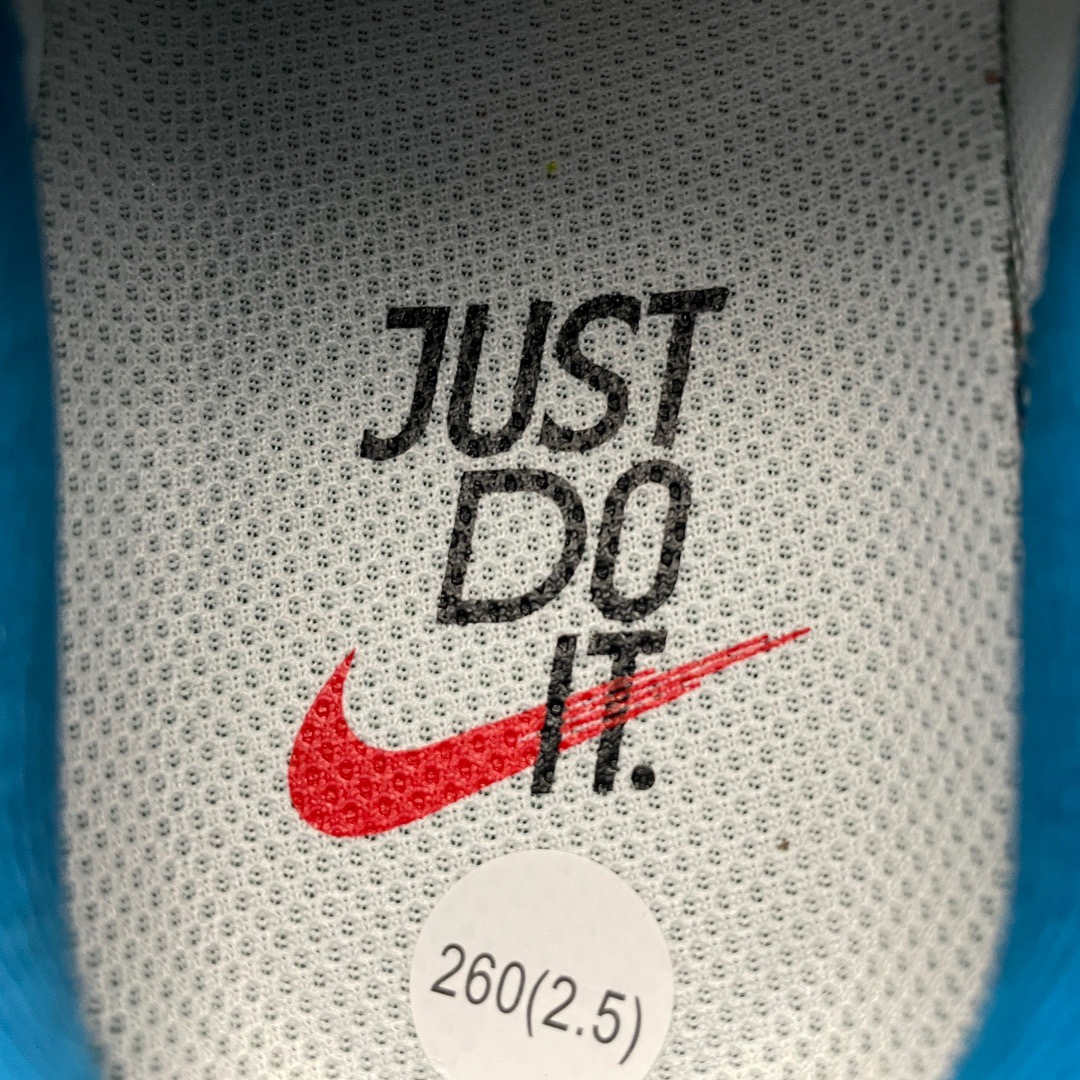 Nike Sneakers-113
