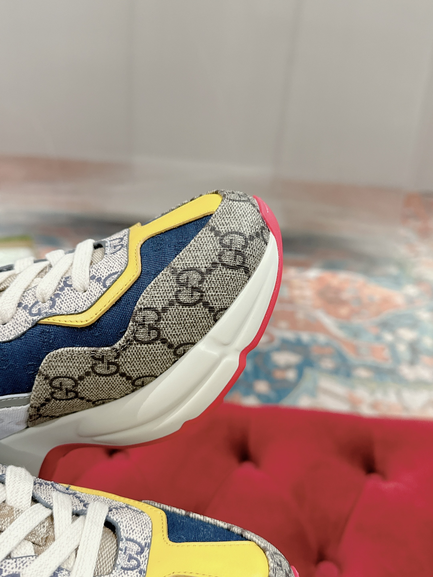 Gucci Sneakers-245