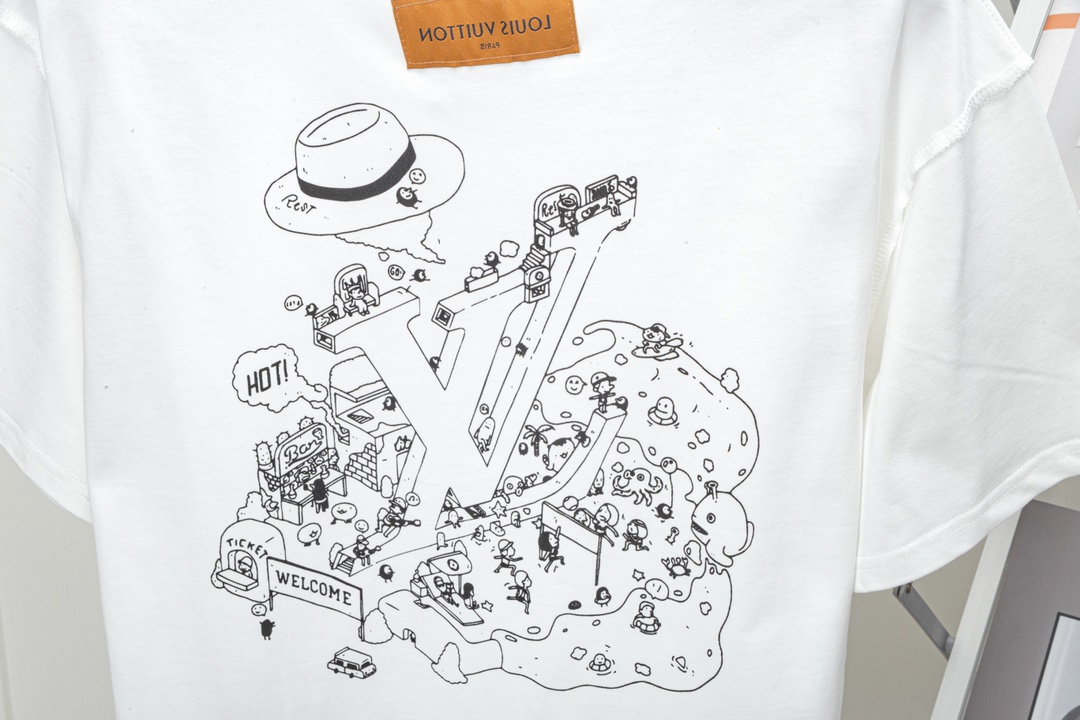 LV clothing-107