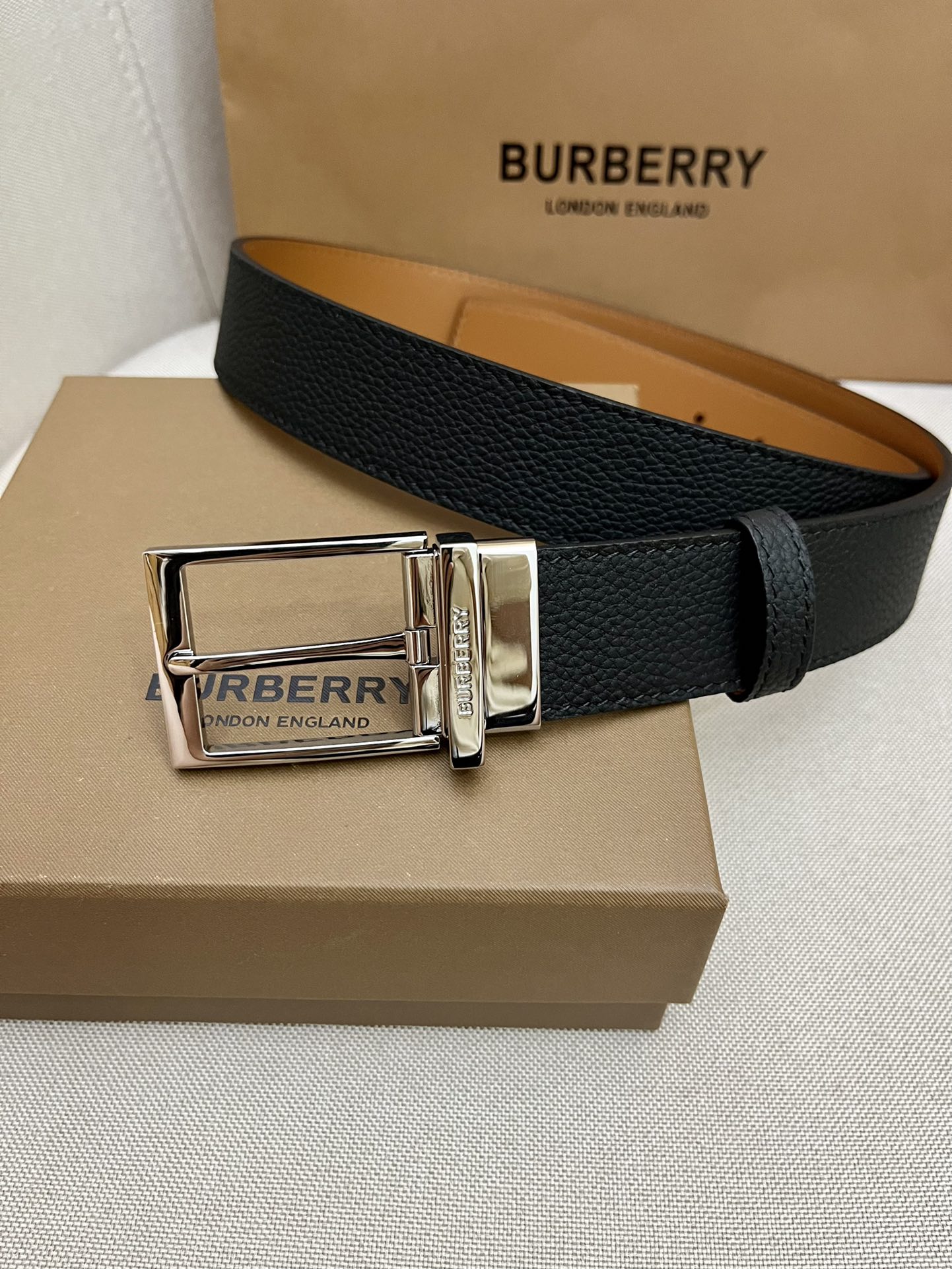 Burberry belt-91