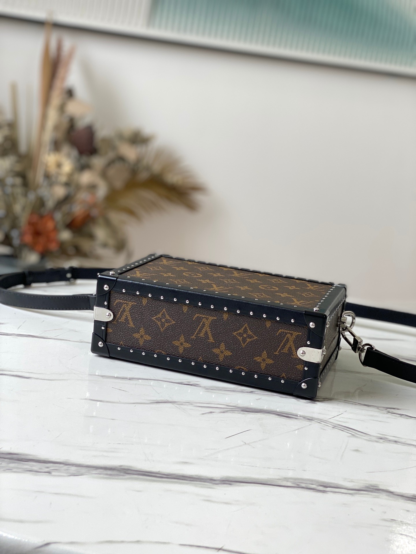 Louis Vuitton bag-205