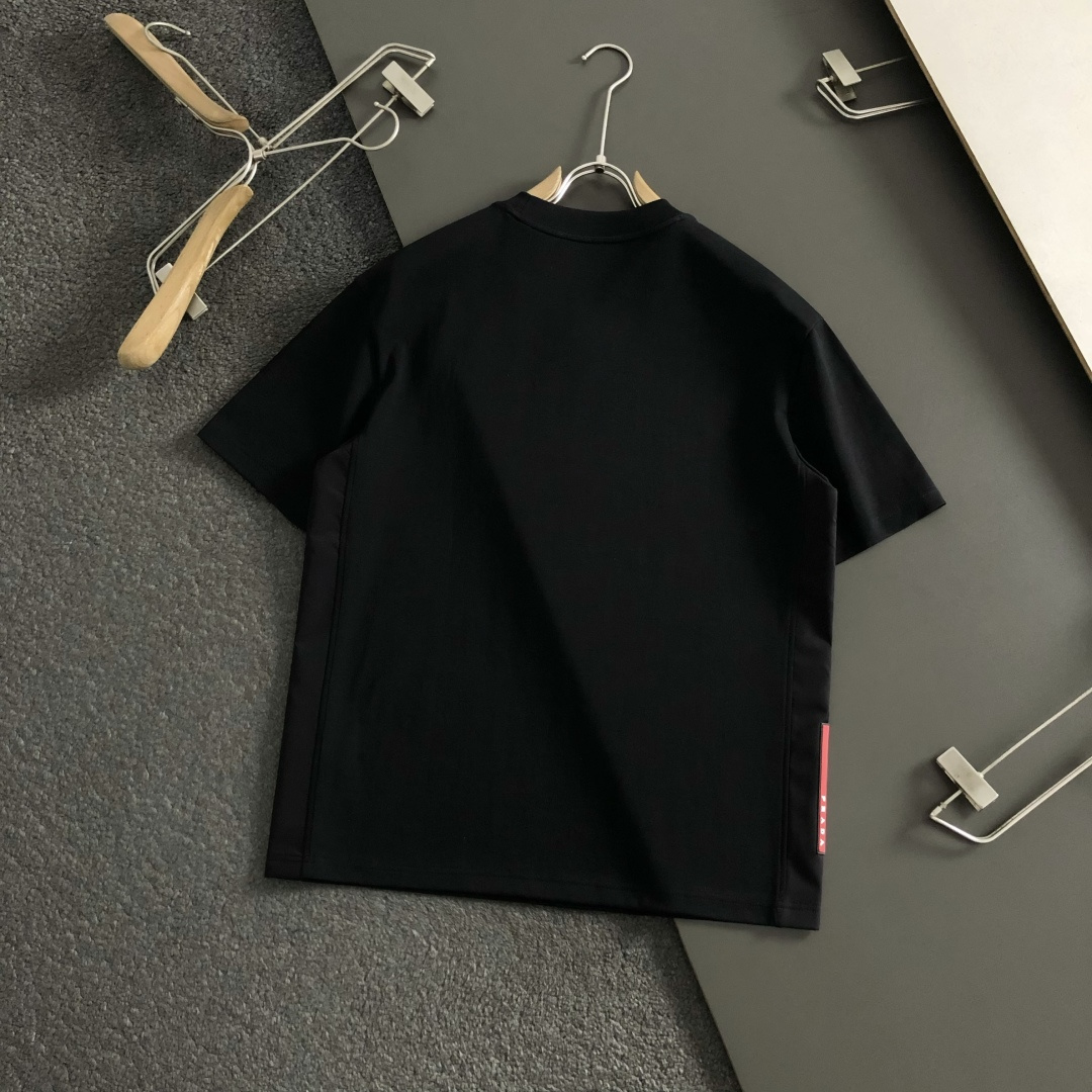 Prada Clothing-155