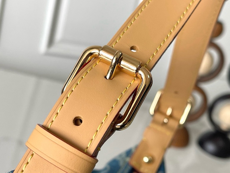 Louis Vuitton Hot New Product-212