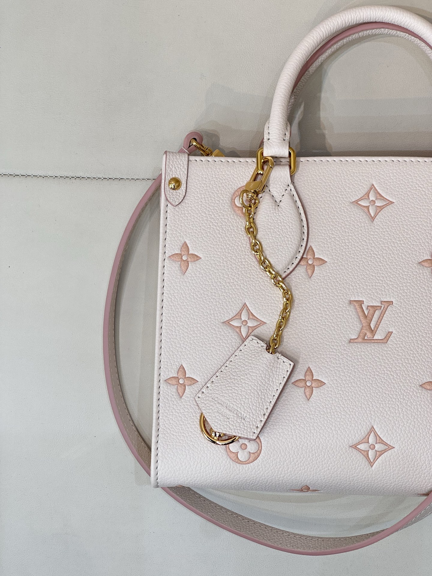 Louis Vuitton bag-102