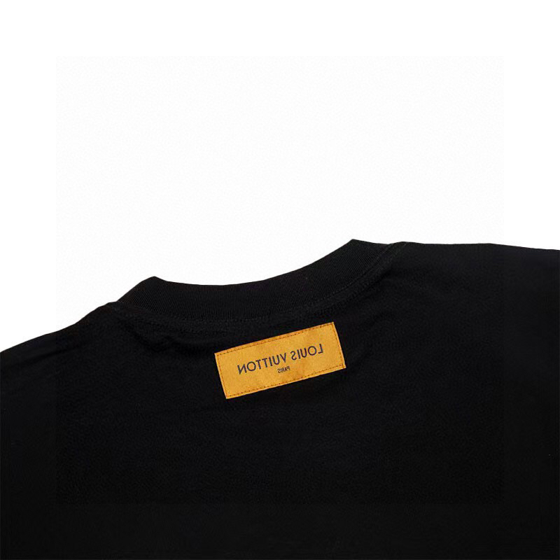 LV clothing-42