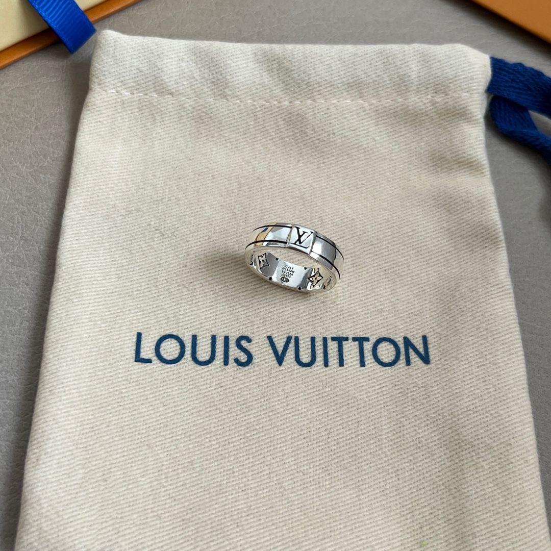 LV ring-78