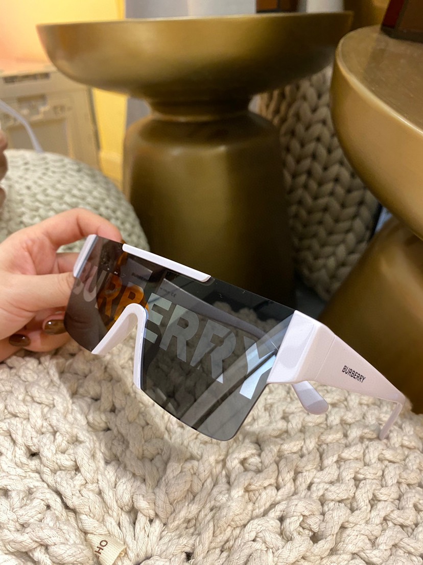 Burberry glasses-6