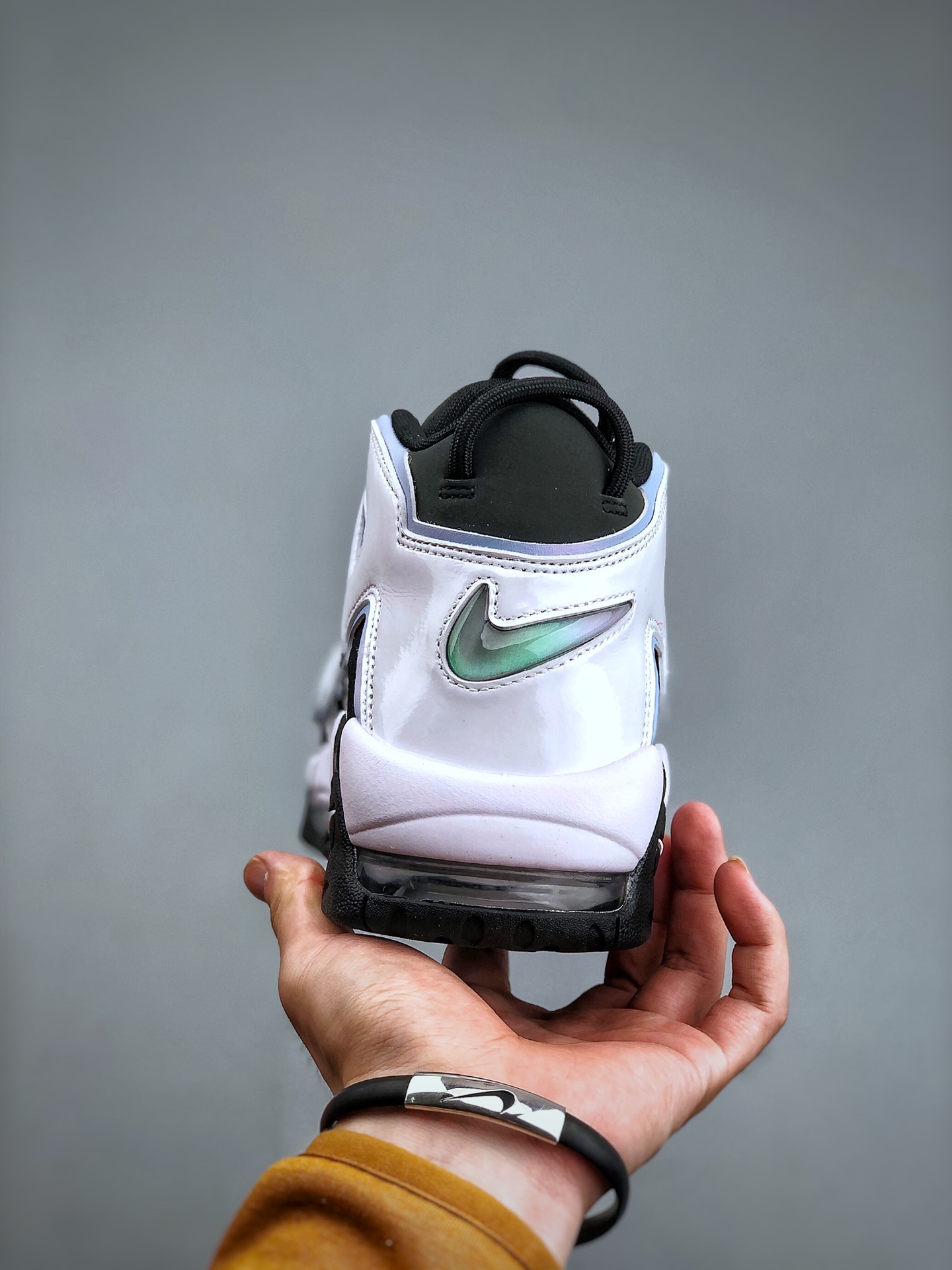 Nike Sneakers-333