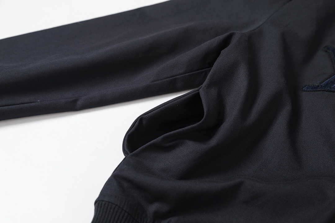 LV Clothing-266