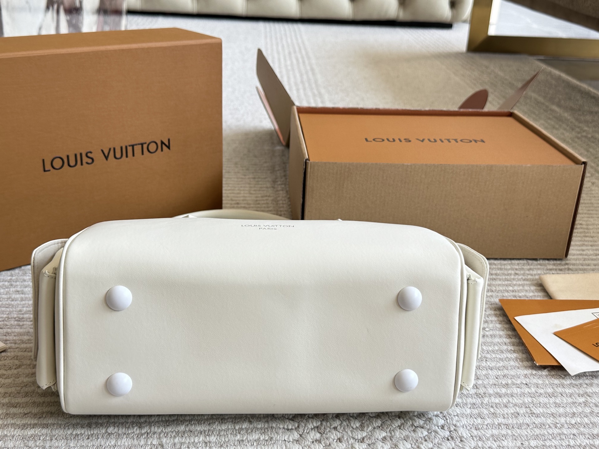 Louis Vuitton bag-17