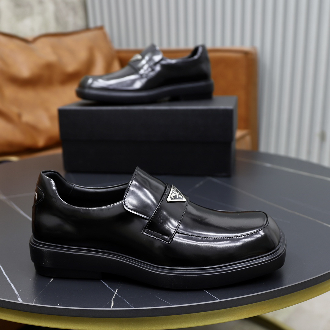 Prada men's leather shoes-32