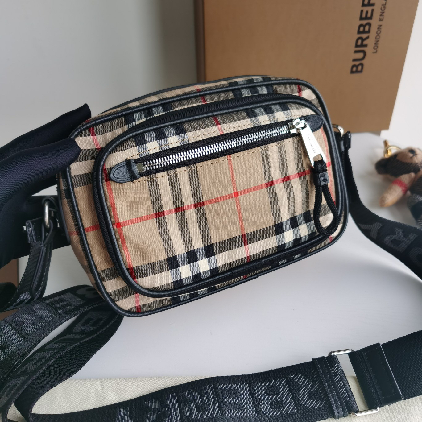 Burberry bag-102
