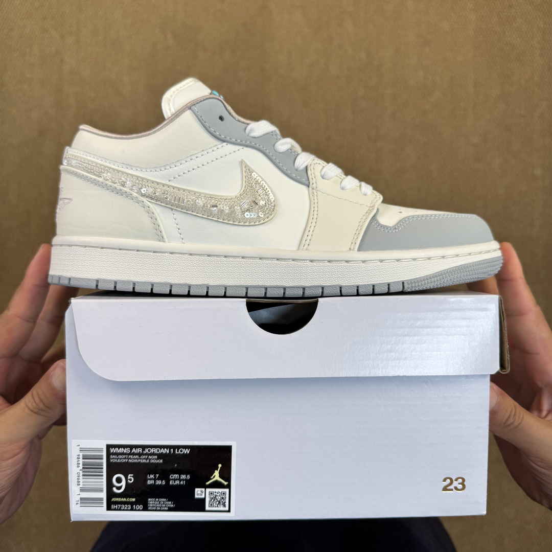 Nike Sneakers-261