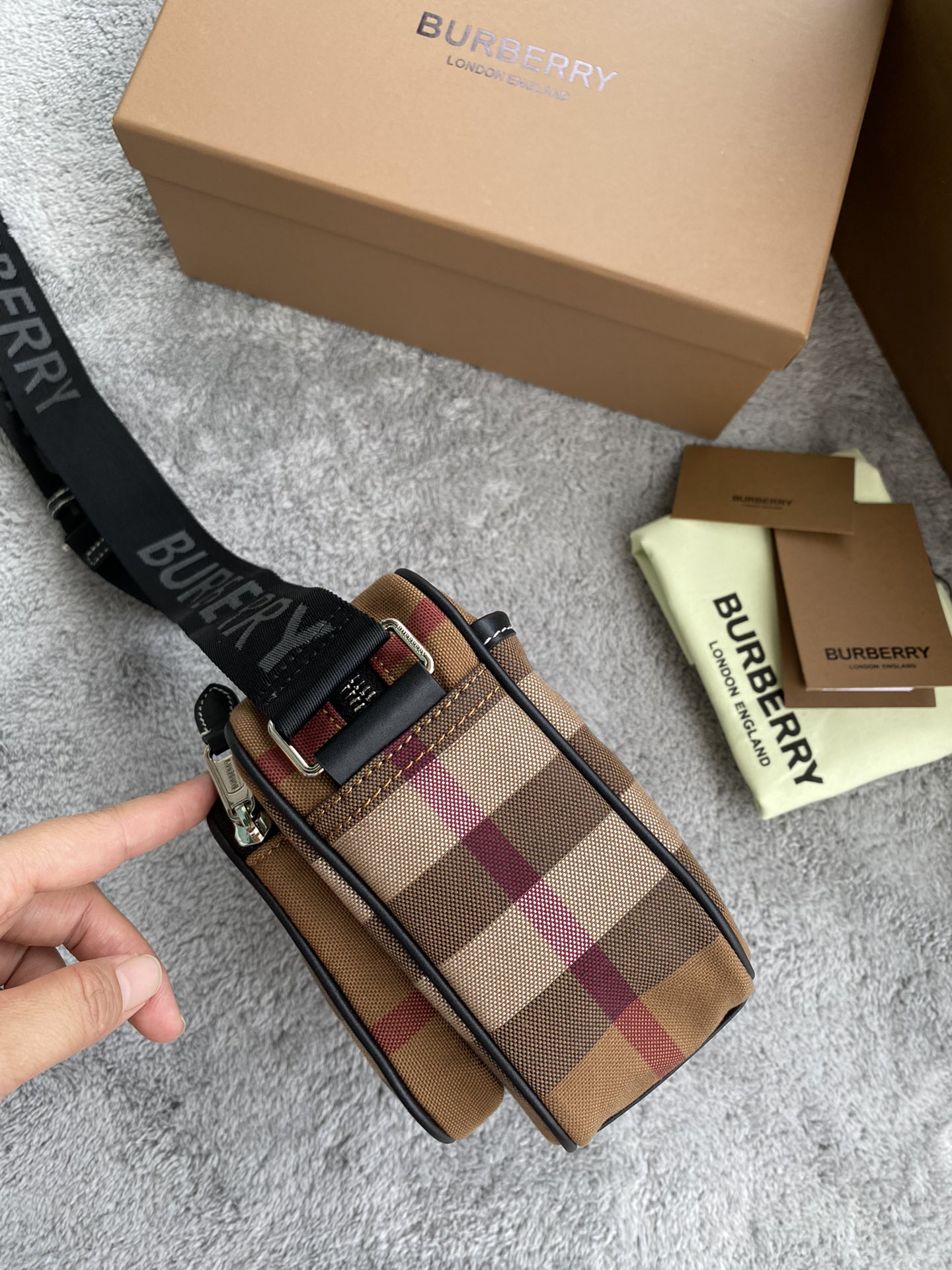 Burberry bag-96