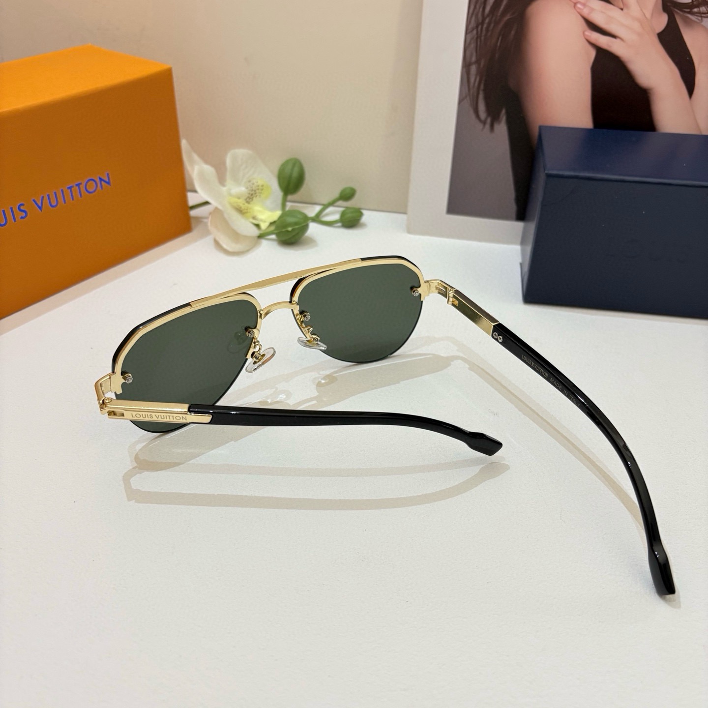 LV glasses-57