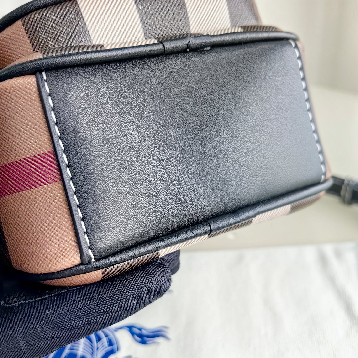 Burberry bag-65