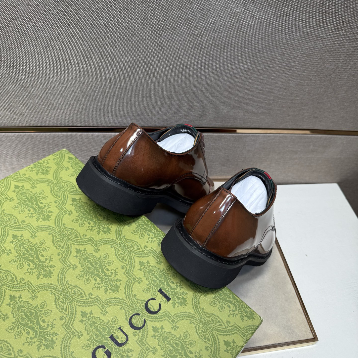 Gucci men's leather shoes-121