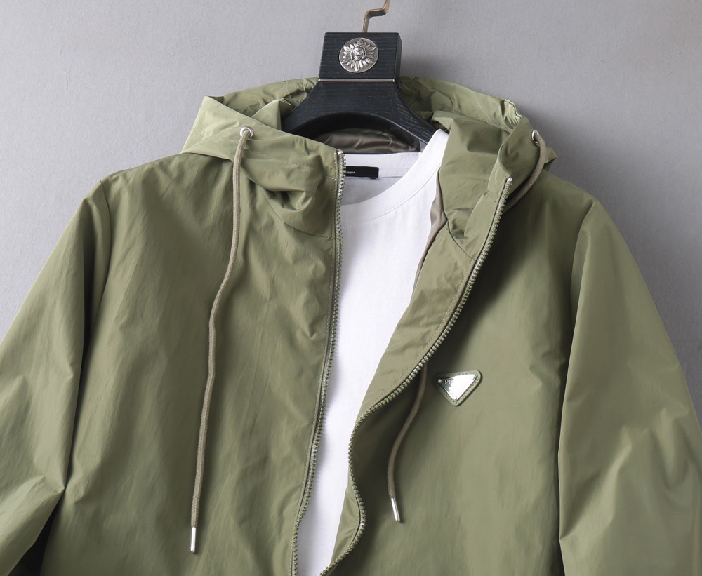 Prada Clothing-393