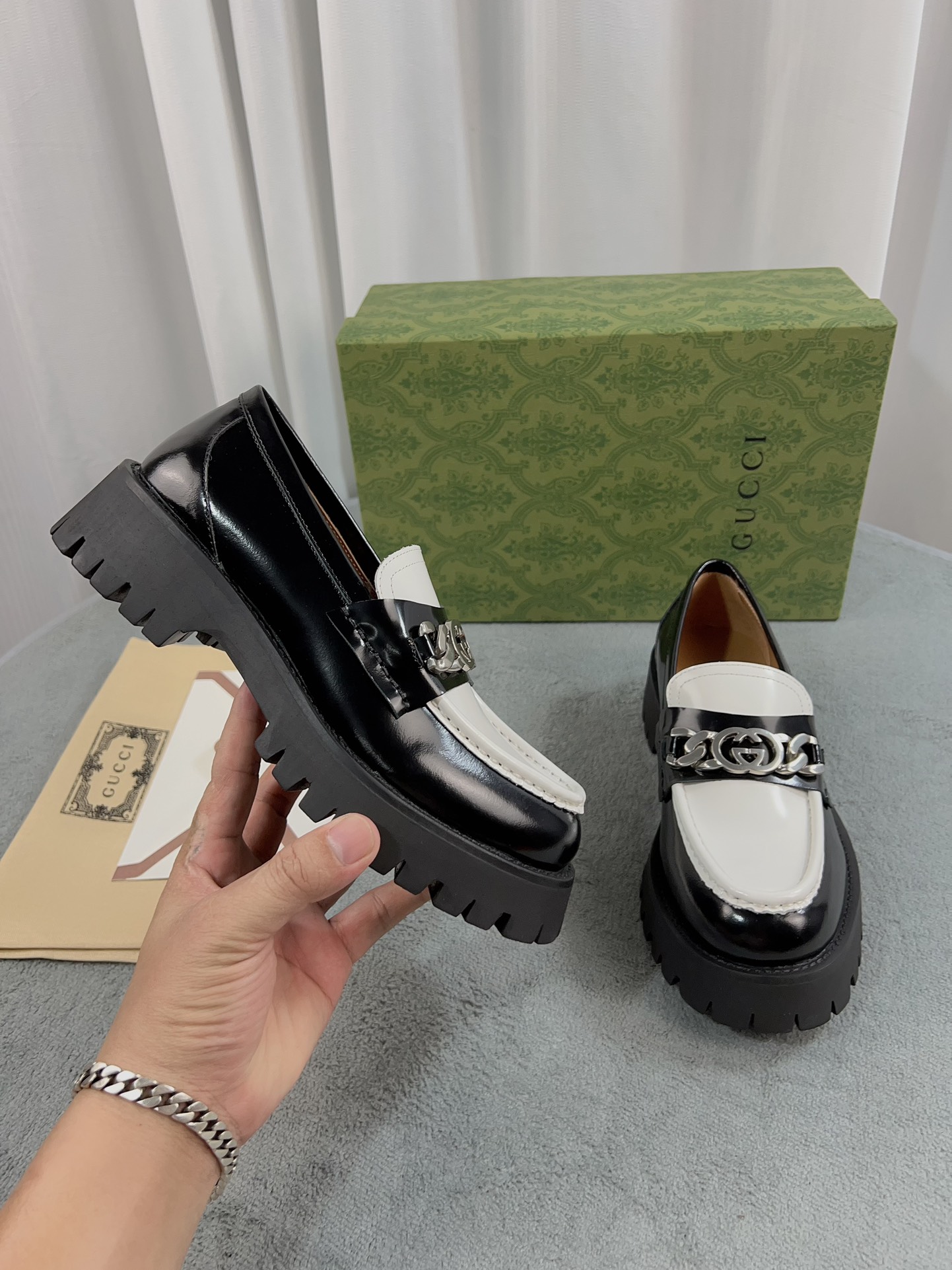 Gucci women's leather shoes-107